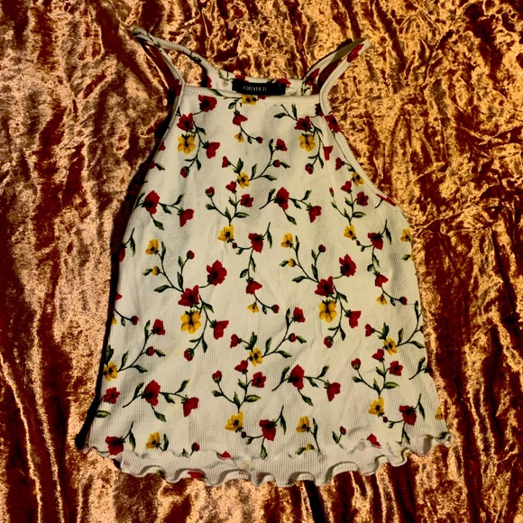 BEAUTIFUL FLORAL TOP - Picture 3 of 4